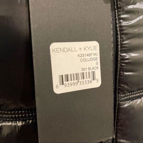 Women's KENDALL & KYLIE Coolidge Reversible Quilted & Sherpa Puffer Jacket - Picture 6 of 8